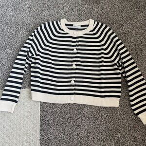 Universal Thread Black and White Striped Sweater